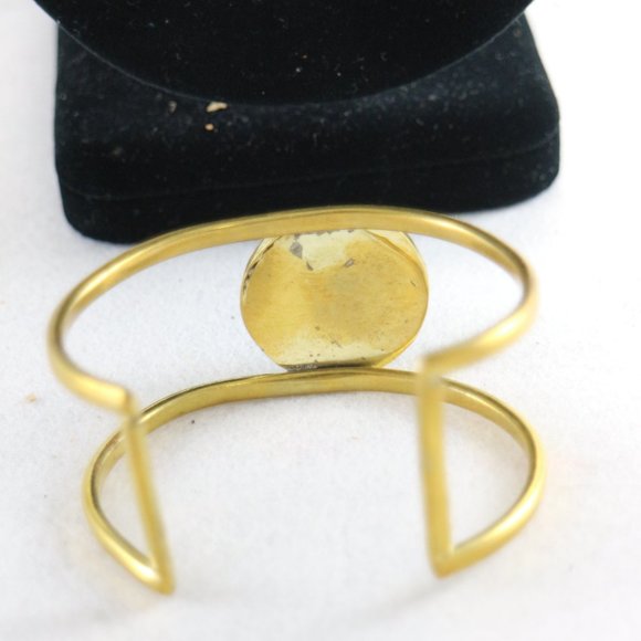 Vintage Style Handmade Brass and Green Polished Stone Bangle Bracelet - Picture 5 of 5